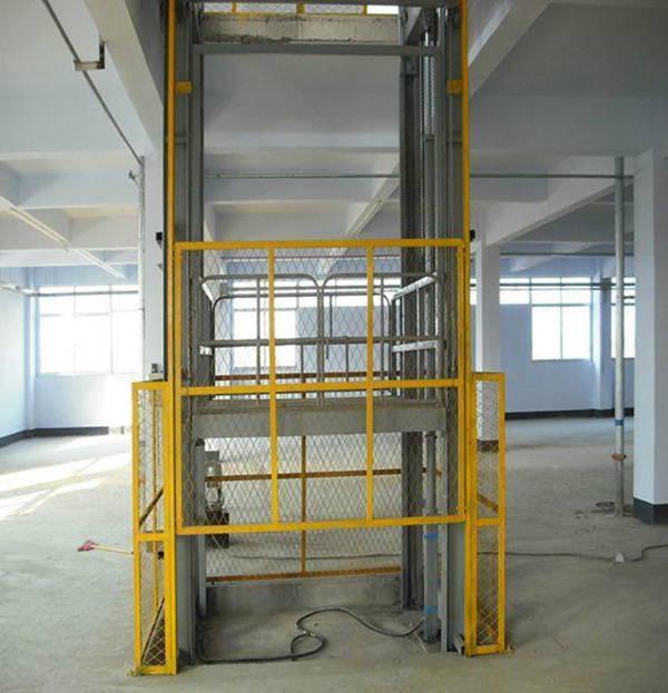 使用升降貨梯應(yīng)該注意什么呢？