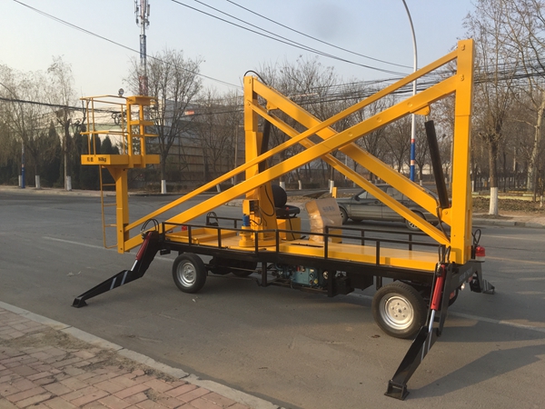 小型升降機出現(xiàn)噪音如何解決？